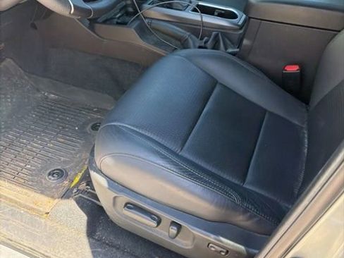 Used 2022 Toyota Tacoma TRD Off-Road w/ TRD Premium Off Road Package image 8