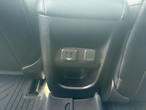 Used 2021 GMC Canyon Denali AWD/4WD image 32
