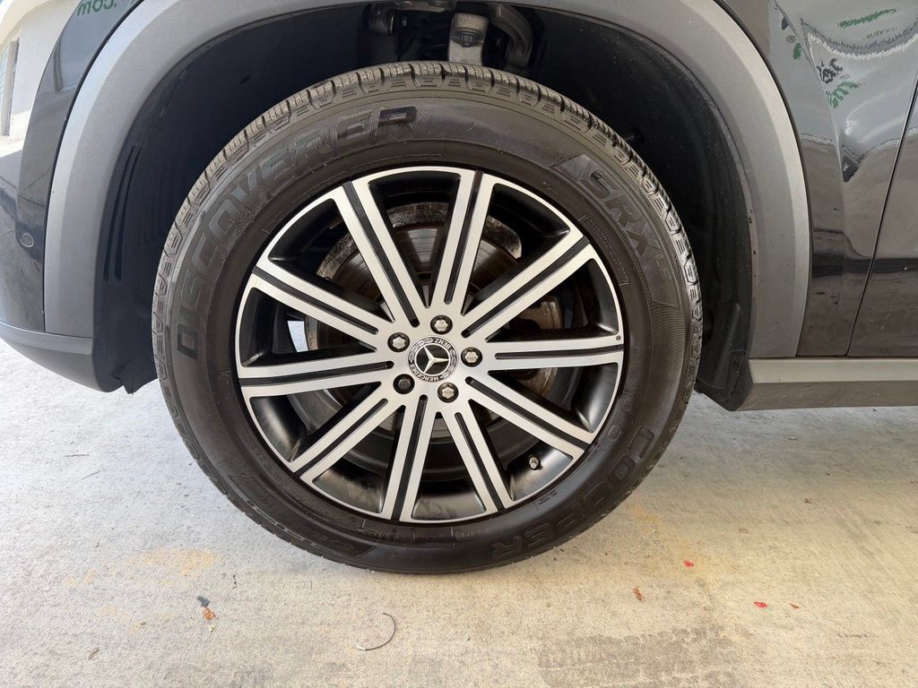 Used 2025 Mercedes-Benz GLE 350 4MATIC image 15