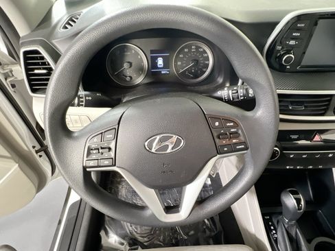Used 2020 Hyundai Tucson SE AWD/4WD image 11