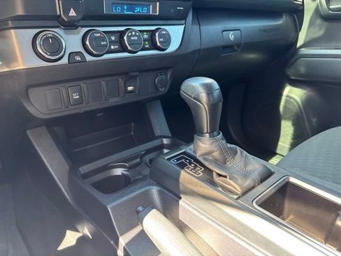 Used 2023 Toyota Tacoma SR AWD/4WD image 12