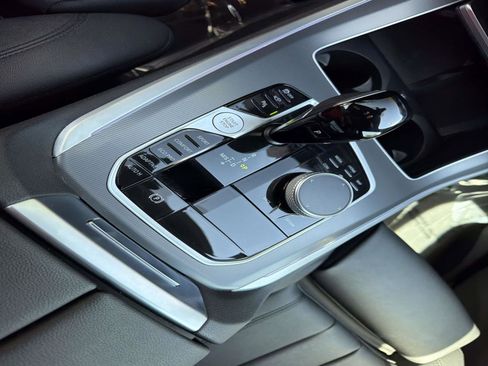 Used 2022 BMW X5 sDrive40i w/ Parking Assistance Package RWD image 25