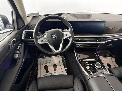 Used 2024 BMW X7 xDrive40i image 20