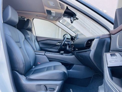 Certified 2021 Nissan Rogue SL w/ Premium Package image 22