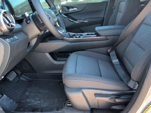 New 2026 Chevrolet Equinox LT w/ Safety and Technology Package image 11