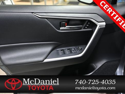 Used 2023 Toyota RAV4 XLE Premium image 25