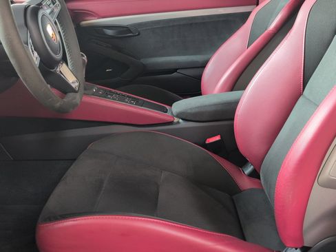 Used 2021 Porsche 718 Boxster Spyder RWD image 6