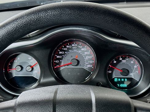 Used 2011 Dodge Avenger Express image 12