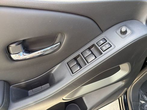 Used 2022 Nissan Frontier SV image 17