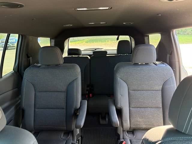 Used 2025 Chevrolet Traverse LT w/ Driver Confidence Package AWD/4WD image 34