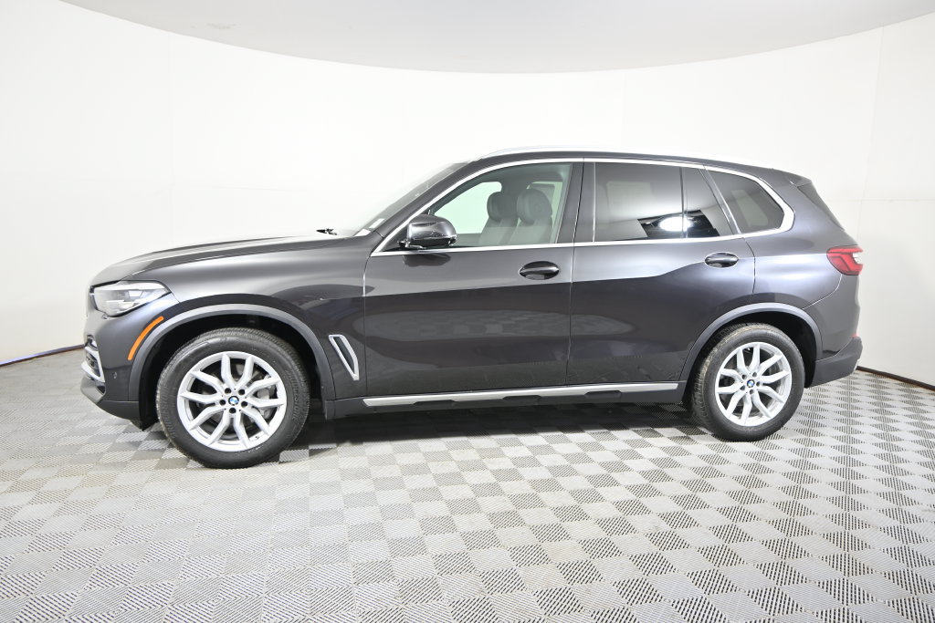 Used 2019 BMW X5 xDrive40i w/ Premium Package 2 AWD/4WD image 2