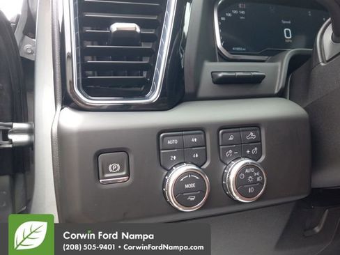 Used 2024 GMC Sierra 3500 Denali Ultimate image 13