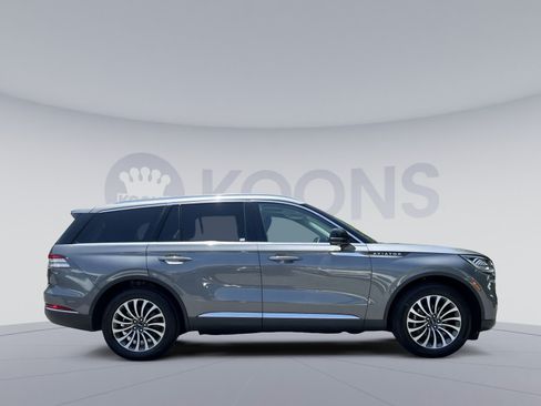 Used 2024 Lincoln Aviator Reserve AWD/4WD image 12