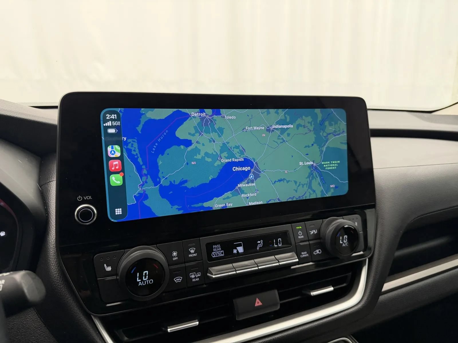 Used 2024 Toyota Grand Highlander FWD image 18