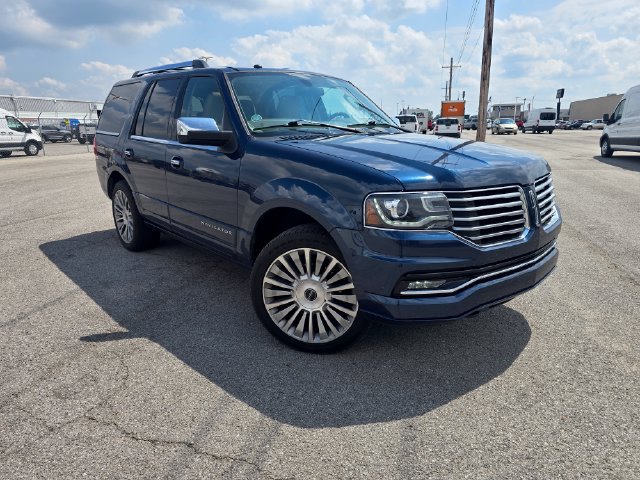 Used 2017 Lincoln Navigator Select AWD/4WD image 1