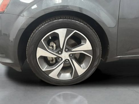 Used 2017 Chevrolet Sonic Premier FWD image 29