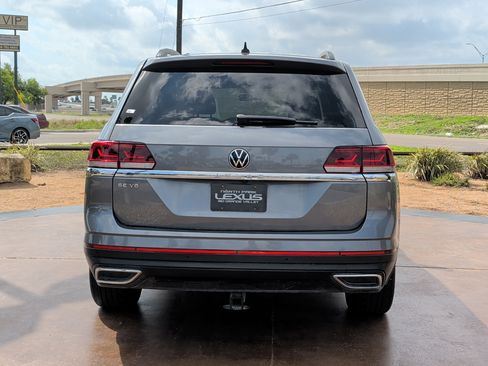 Used 2022 Volkswagen Atlas SE FWD image 3