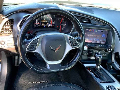 Used 2017 Chevrolet Corvette Stingray Coupe image 5