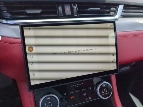 New 2026 Jaguar F-PACE R-Dynamic S image 21