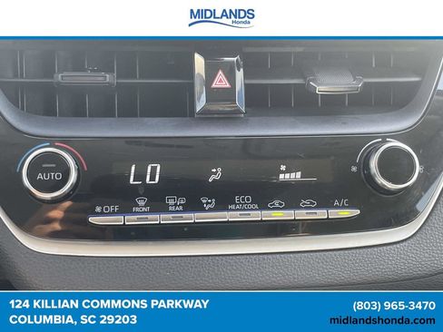 Used 2020 Toyota Corolla LE FWD image 26