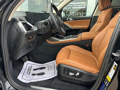 Certified 2023 BMW X7 xDrive40i w/ Premium Package AWD/4WD image 13