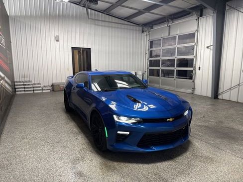Used 2016 Chevrolet Camaro SS RWD image 15