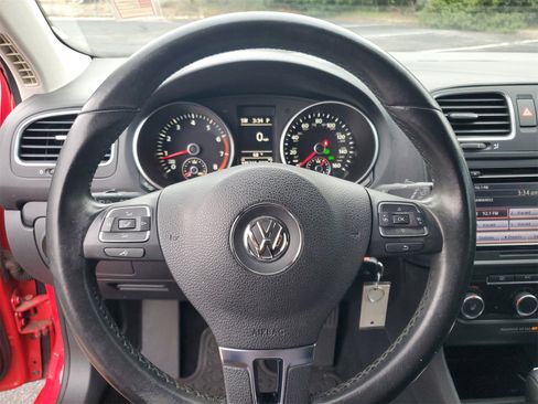 Used 2014 Volkswagen Jetta SportWagen image 10