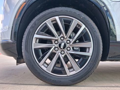 New 2026 Cadillac Vistiq Sport image 33