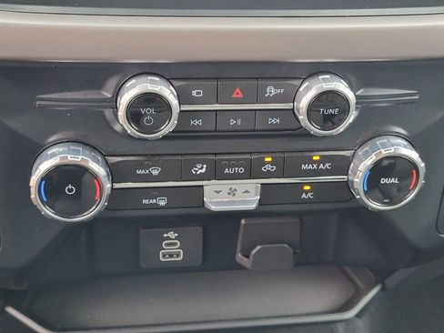 Used 2025 Ford F150 XLT w/ Equipment Group 301A Standard AWD/4WD image 22