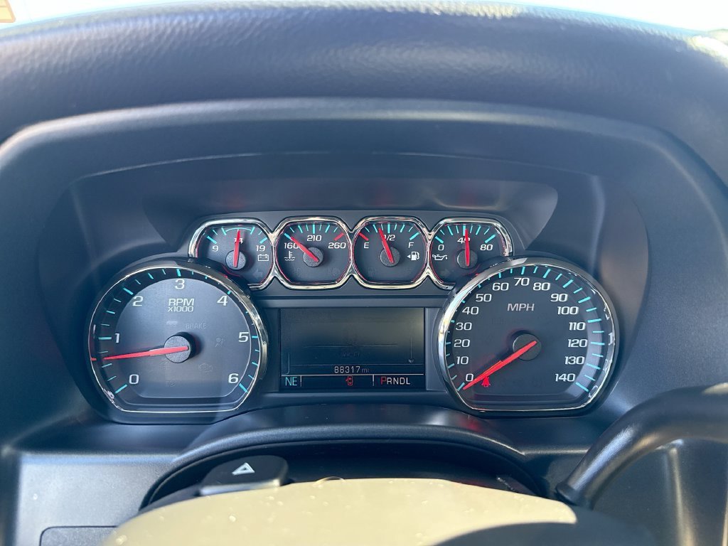 Used 2018 Chevrolet Silverado 1500 LT w/ All Star Edition AWD/4WD image 15