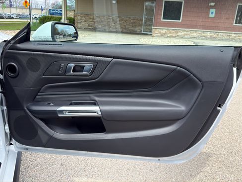 Used 2025 Ford Mustang GT Premium RWD image 20