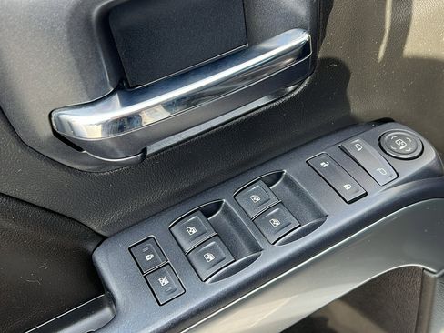 Used 2015 Chevrolet Silverado 2500 LT w/ LT Convenience Package image 17