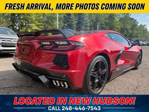Used 2021 Chevrolet Corvette Stingray Premium Cpe w/ Z51 Performance Package RWD image 3