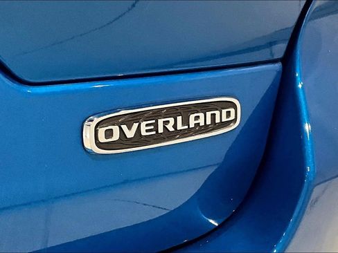 Used 2022 Jeep Grand Cherokee Overland AWD/4WD image 25
