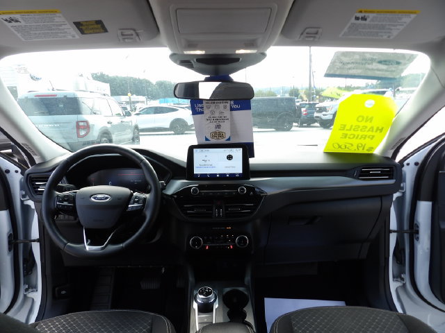 Certified 2023 Ford Escape Active w/ Cold Weather Package FWD image 18