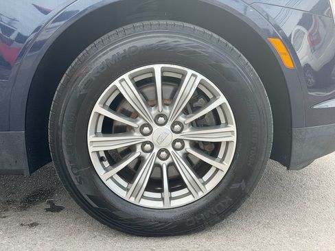 Used 2017 Cadillac XT5 Luxury w/ Driver Awareness Package FWD image 26