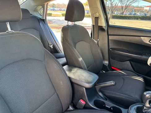 Used 2019 Kia Forte Sedan image 17
