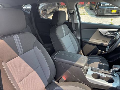Used 2026 Chevrolet Blazer LT FWD image 31