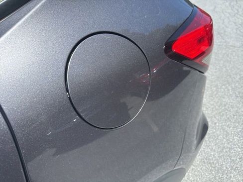 Used 2019 Honda HR-V LX image 8