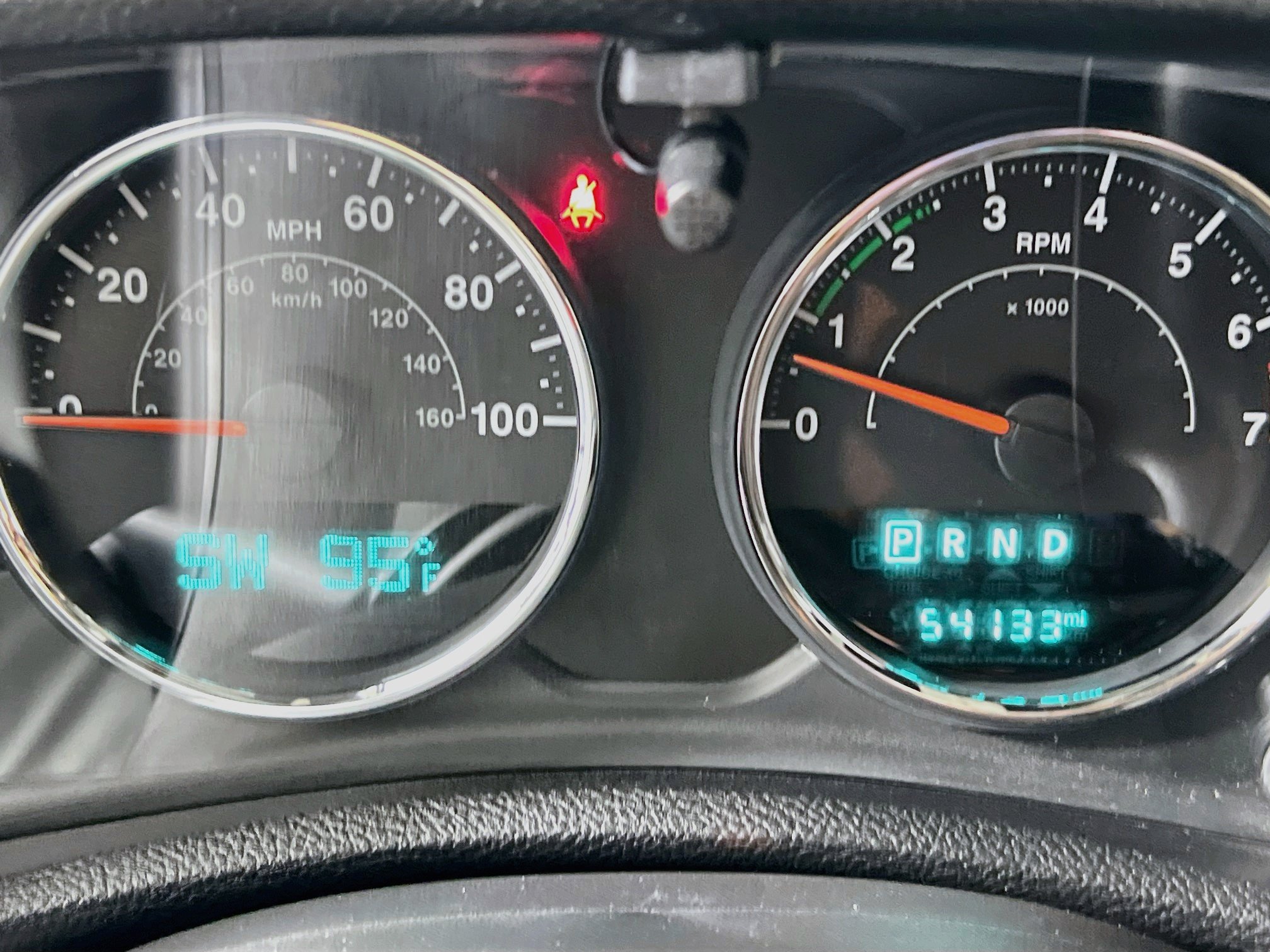 Used 2016 Jeep Wrangler Unlimited Sahara w/ Connectivity Group AWD/4WD image 19