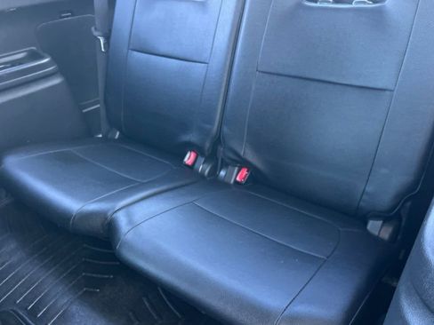 Used 2016 Mitsubishi Outlander SEL FWD image 12