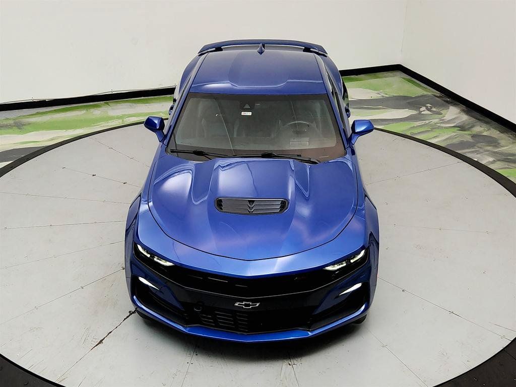 Used 2019 Chevrolet Camaro SS RWD image 30