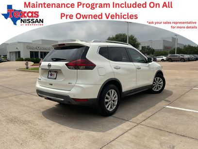 Used 2020 Nissan Rogue SV