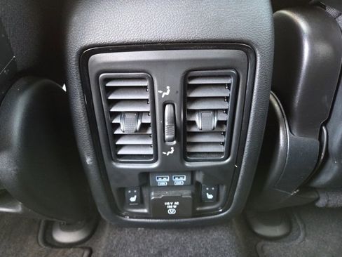 Used 2022 Dodge Durango GT image 20