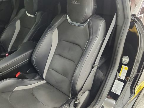 Used 2020 Chevrolet Camaro SS RWD image 32