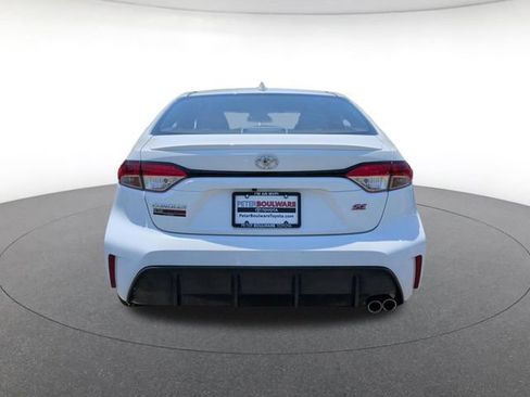 Used 2024 Toyota Corolla SE FWD image 5