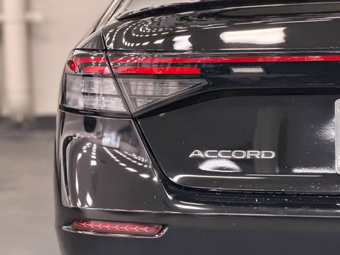 Used 2024 Honda Accord Sport image 13