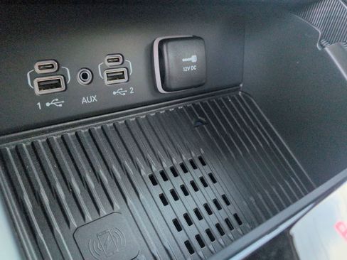 New 2026 Jeep Grand Cherokee Altitude AWD/4WD image 29