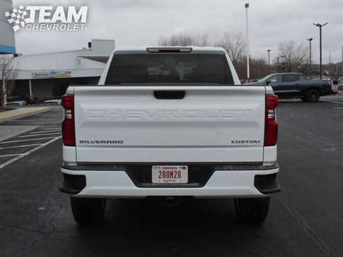 Used 2024 Chevrolet Silverado 1500 Custom image 5
