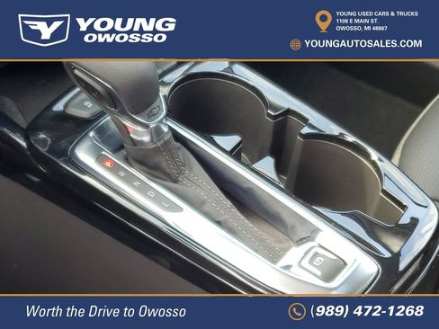 Used 2025 Chevrolet Trax ACTIV w/ Sunroof Package FWD image 20